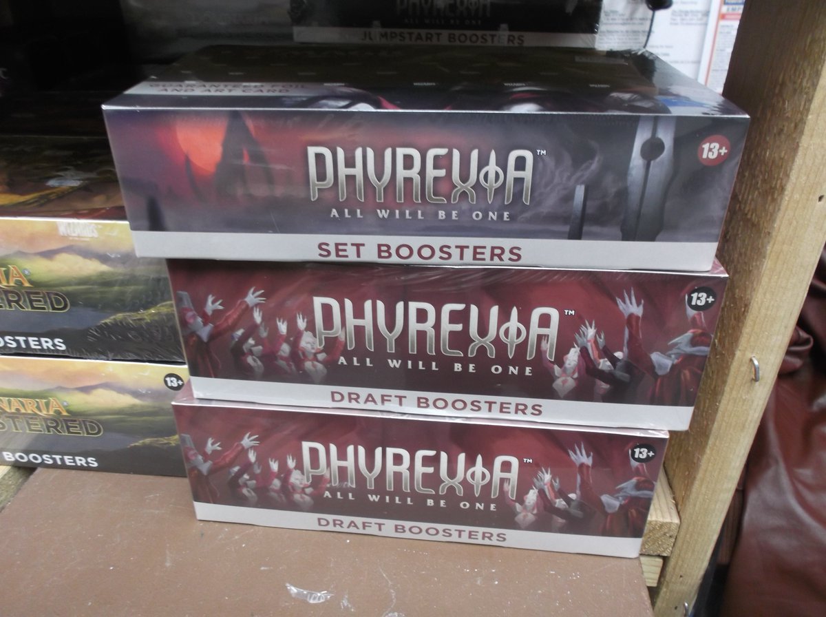 castleperilous's tweet image. 1 box of #phyrexia Set boosters in stock. More arriving next week. #magictcg