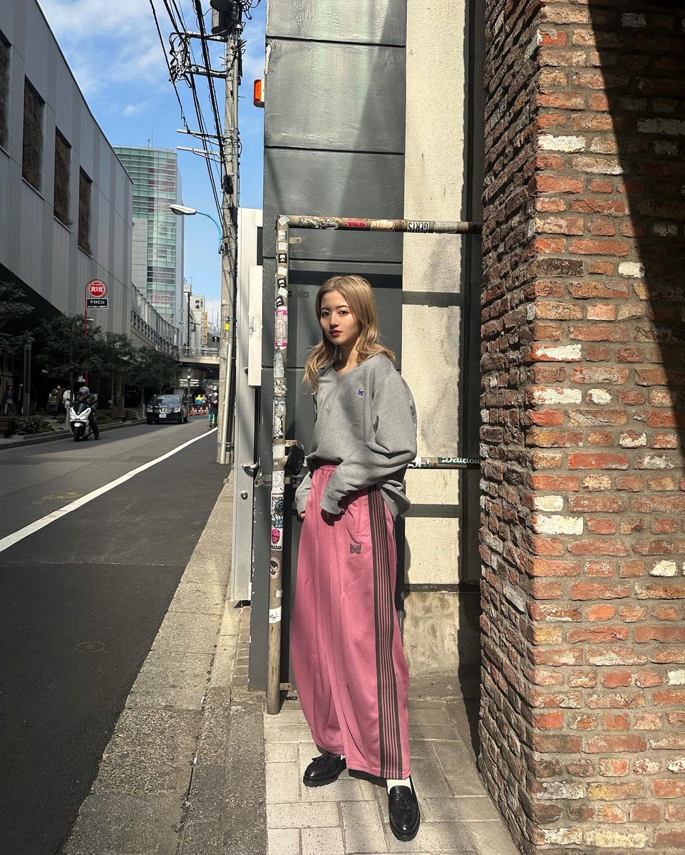 needles🦋
ゆるゆるなかんじ、可愛い