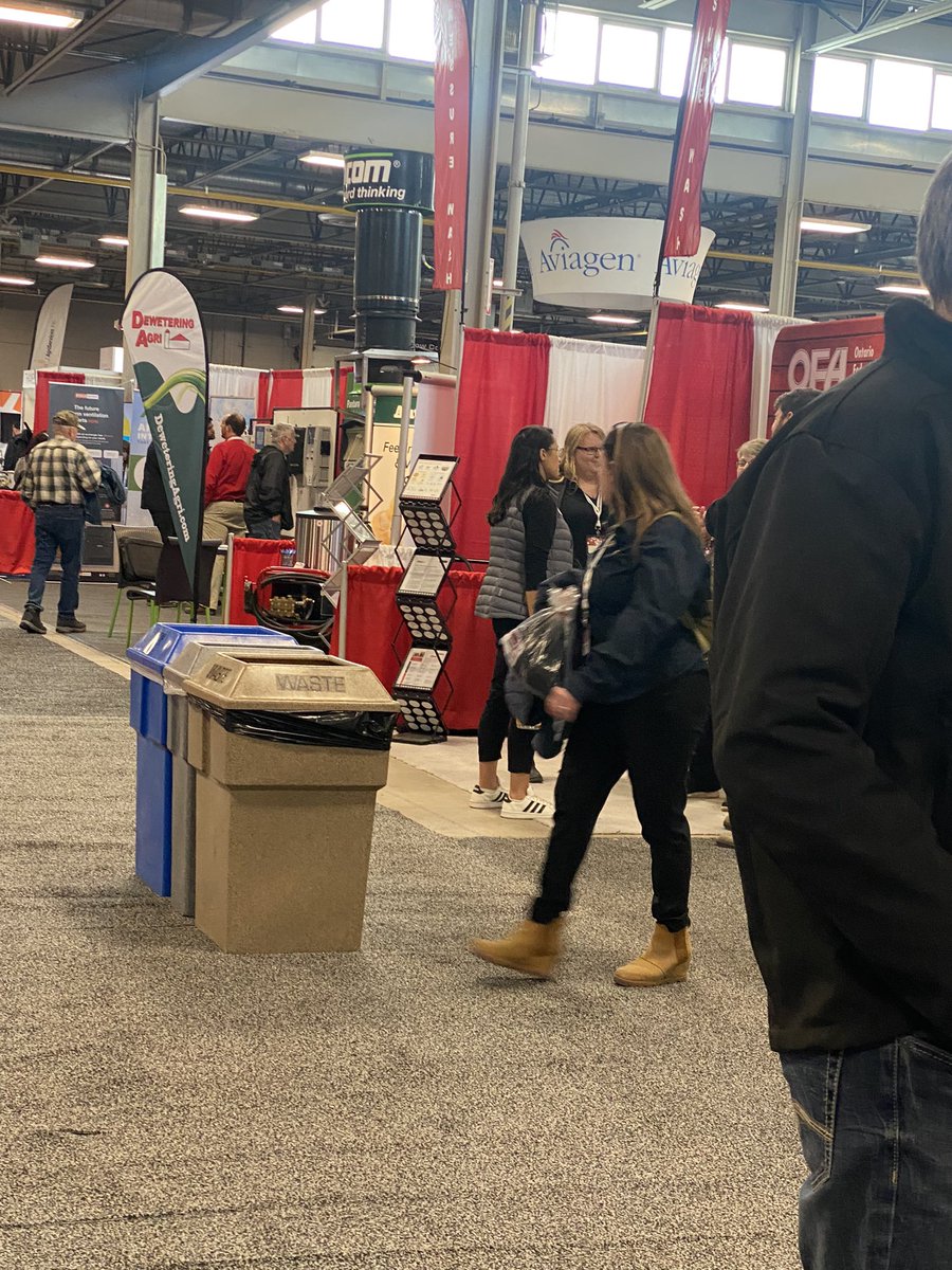 CarbellaC's tweet photo. Great time at the London poultry show and amazing supper at the keg . Thank you to our wonderful feed mill ..Nieuwland  feed Drayton On . Fun visits with fellow poultry producers . https://t.co/AyHcXCt04s