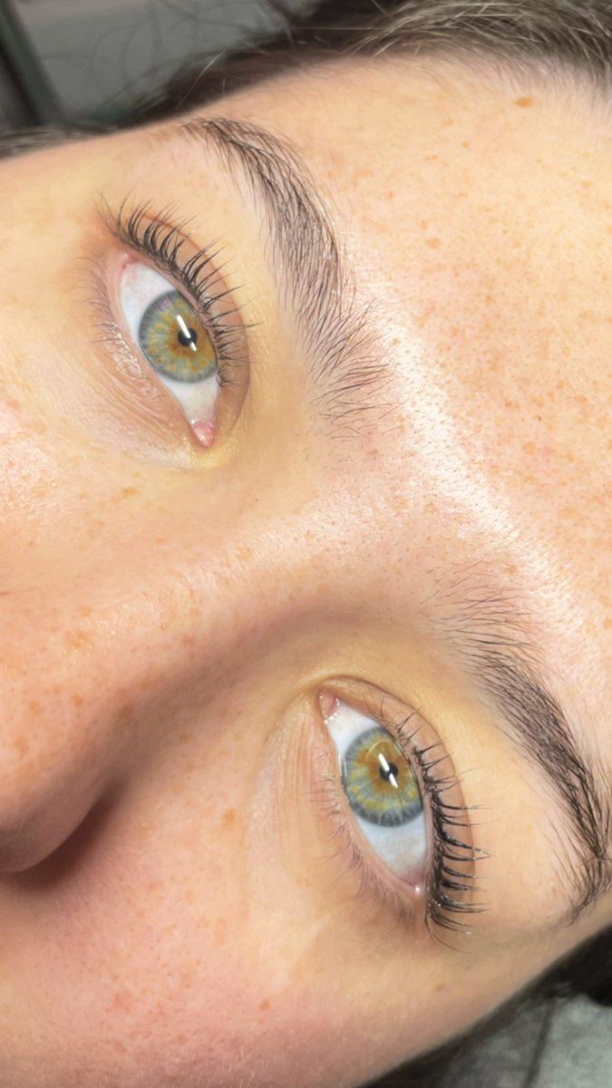servie123k's tweet photo. I haven’t posted on twitter since I became an esthetician so here is a few pics of my recent work🤍 https://t.co/fz5NbknejO