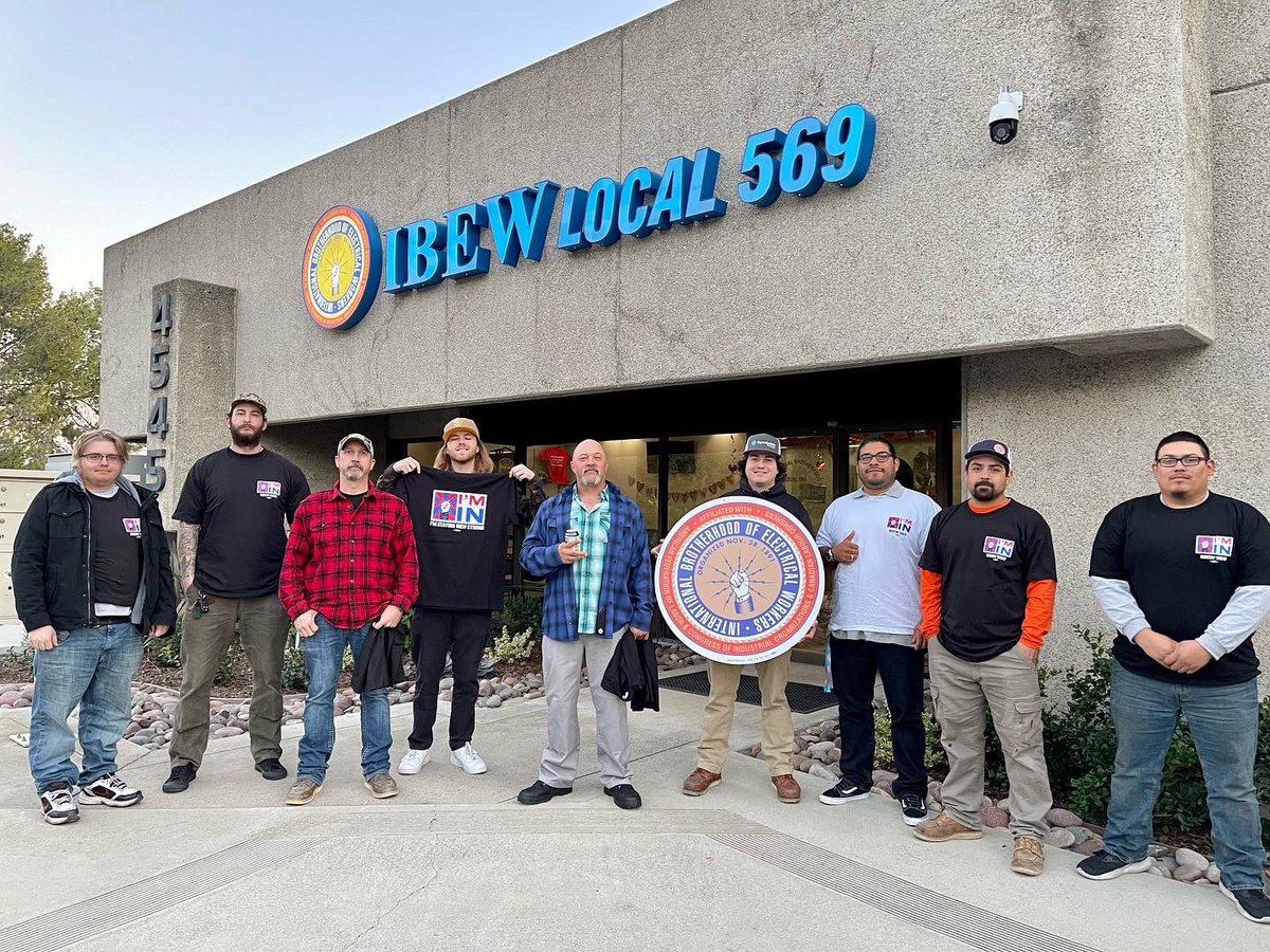 IBEW569's tweet photo. #IBEW569 swore in 9 new members at our Union Hall in #SanDiego and 1 in #ImperialValley ⚡️ Welcome to the #Union and a career with great benefits, pay, and learning opportunities! #UnionStrong #1u #IBEWproud #livebetterworkunion #Apprenticeship #IBEW https://t.co/aTFGBIIxMA