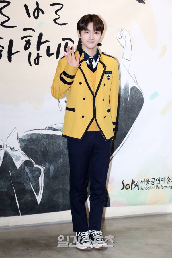 [PHOTO] 230209 — Congratulations for your Graduation day, Yeonkyu 🎉

#ATBO #에이티비오