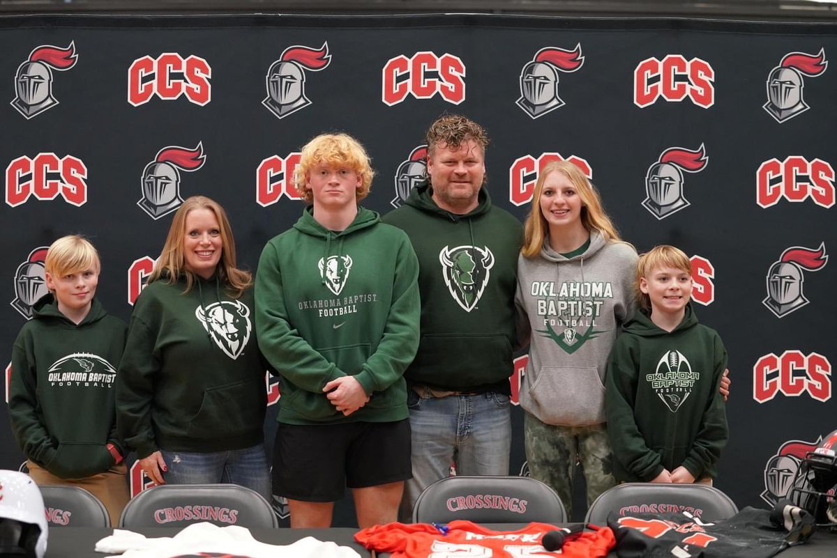 meek_blake's tweet photo. Thank you to everybody who came to celebrate with me today! ⁦@OBU_Football⁩ ⁦@CCSKnightsFB⁩ #LetsGoBison https://t.co/JX5l86i5Lg