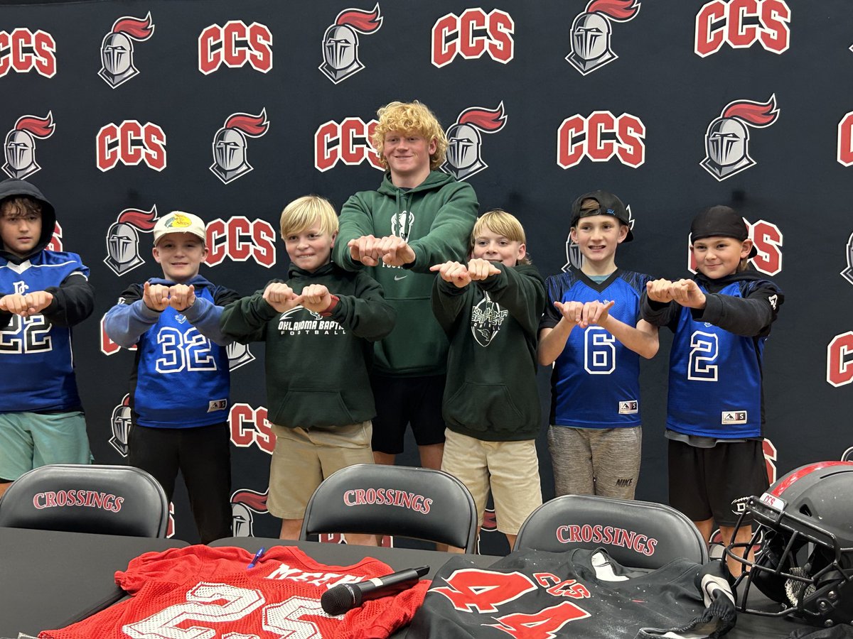 Thank you to everybody who came to celebrate with me today! ⁦<a href="/OBU_Football/">OBU Football</a>⁩ ⁦<a href="/CCSKnightsFB/">Crossings Football</a>⁩ #LetsGoBison