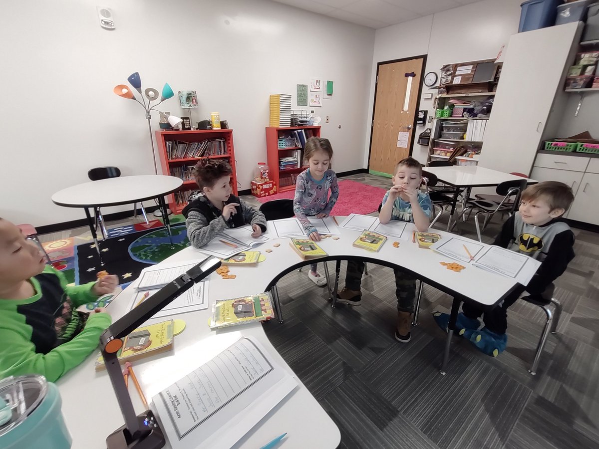 canicke's tweet photo. Most of my day is filled with helping students learn to read. However, for 45 minutes a day I have this amazing group of k-1 students who I get to instill the love of reading in with chapter books! The snacks don't hurt! @WildKatNation1 @KCEprincipal @CourtWainscott @tclmatt https://t.co/wCXkcS2SXt