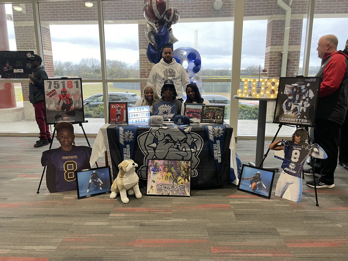 justowood's tweet photo. Blessed 🖤 @SWOSUFootball https://t.co/mz8j1fst8l