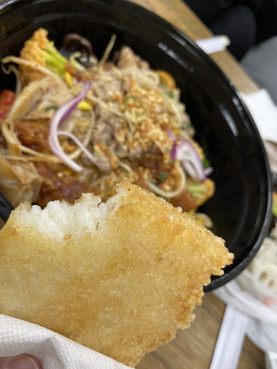 alyssash's tweet photo. @russellcrowe Fried rice cake https://t.co/DIuxNNWPZo