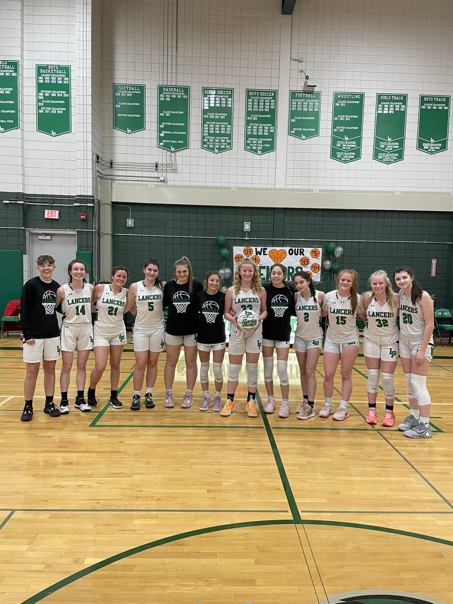 Congrats <a href="/SophieAuer733/">Sophie Auer</a> Lew-Port Girls Bball All-Time Scoring leader!  Sophie finished with 14 points and is currently at 1394. She broke the record held by Meghan House since 1998.  Thank you Meghan for being part of a special Senior Night! <a href="/bufnewspreptalk/">BuffaloNewsPrepTalk</a> <a href="/GNN_Sports_/">Greater Niagara Sports</a>