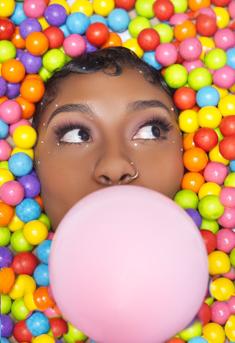 iam9ine__'s tweet photo. Put me in your mouth, and eat it till your teeth rot 🍬💗 https://t.co/6MriWLB77l