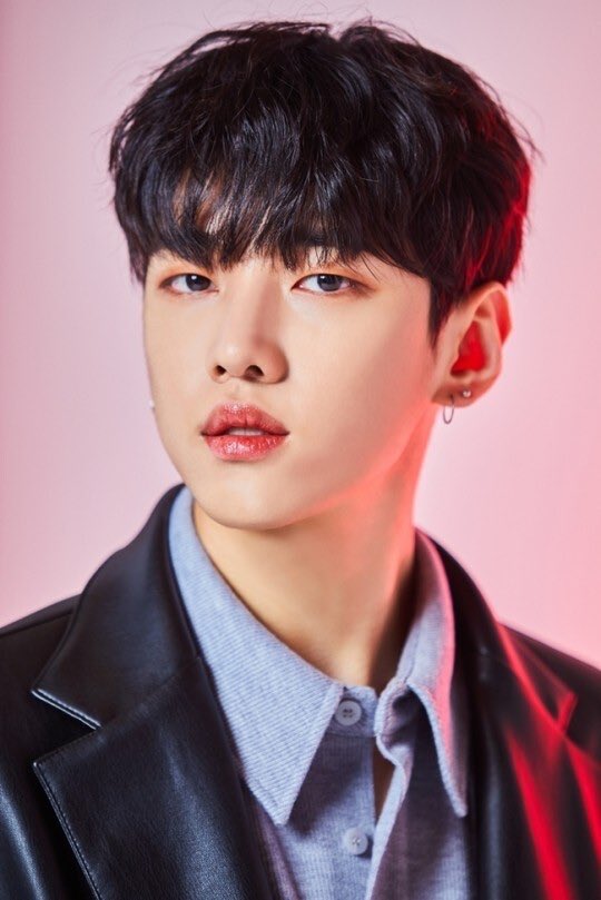 DKZ #Jaechan reportedly cast for JTBC drama <#TheWomanWhoPlaysWith>, he will act as Dong-hee who faithfully follows the 'big brother' #UmTaeGoo.

Broadcast in 2023.

#HanSunHwa