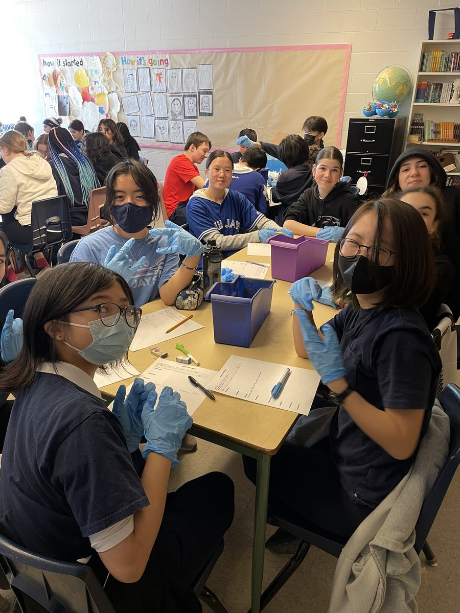 MarisaVenditti's tweet photo. Blessed with awesome students and an amazing teaching partner! Not only did we skate today, this brave soul invited us for an afternoon of science fun! #intermediateteam #scienceexperiments #oobleksolidorliquid #messyfun https://t.co/fjP2ud4zOC