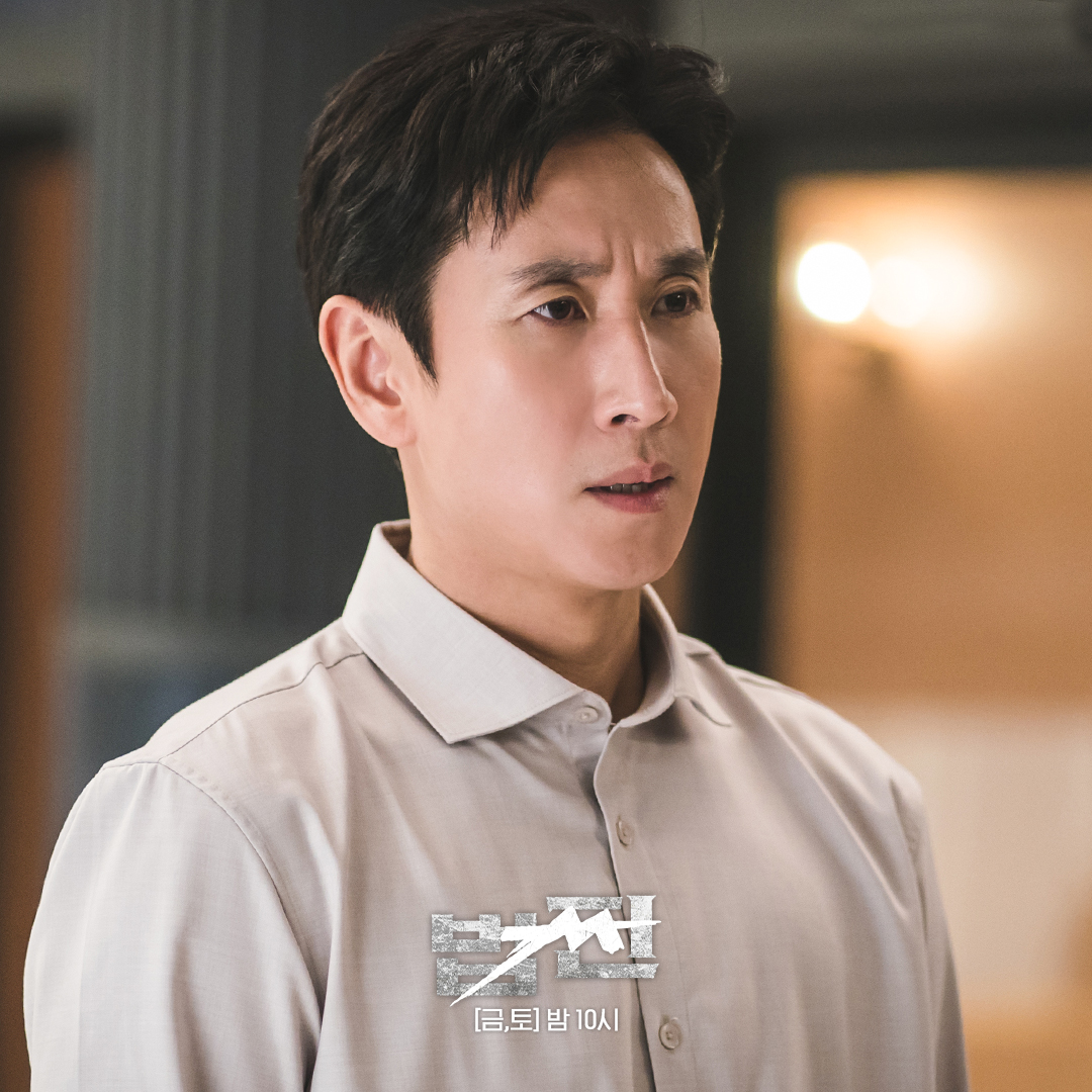 sbscatch's tweet photo. 좋은 말로 할 때 본방사수해☹(주세요)

SBS 금토드라마 〈법쩐〉 
✔️매주 금, 토 밤 10시 본방사수!

#SBS #법쩐 #Payback
#이선균 #문채원 #강유석 #박훈 https://t.co/nKsczOQ81M