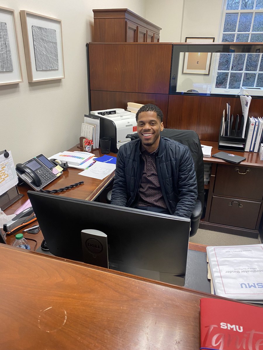 luckyle_11's tweet photo. I’m happy to share that I’ve accepted a new role as coordinator, Office of the Provost! 🐎

#dividetheburdensmultiplythejoy https://t.co/GqTUPAwLOF