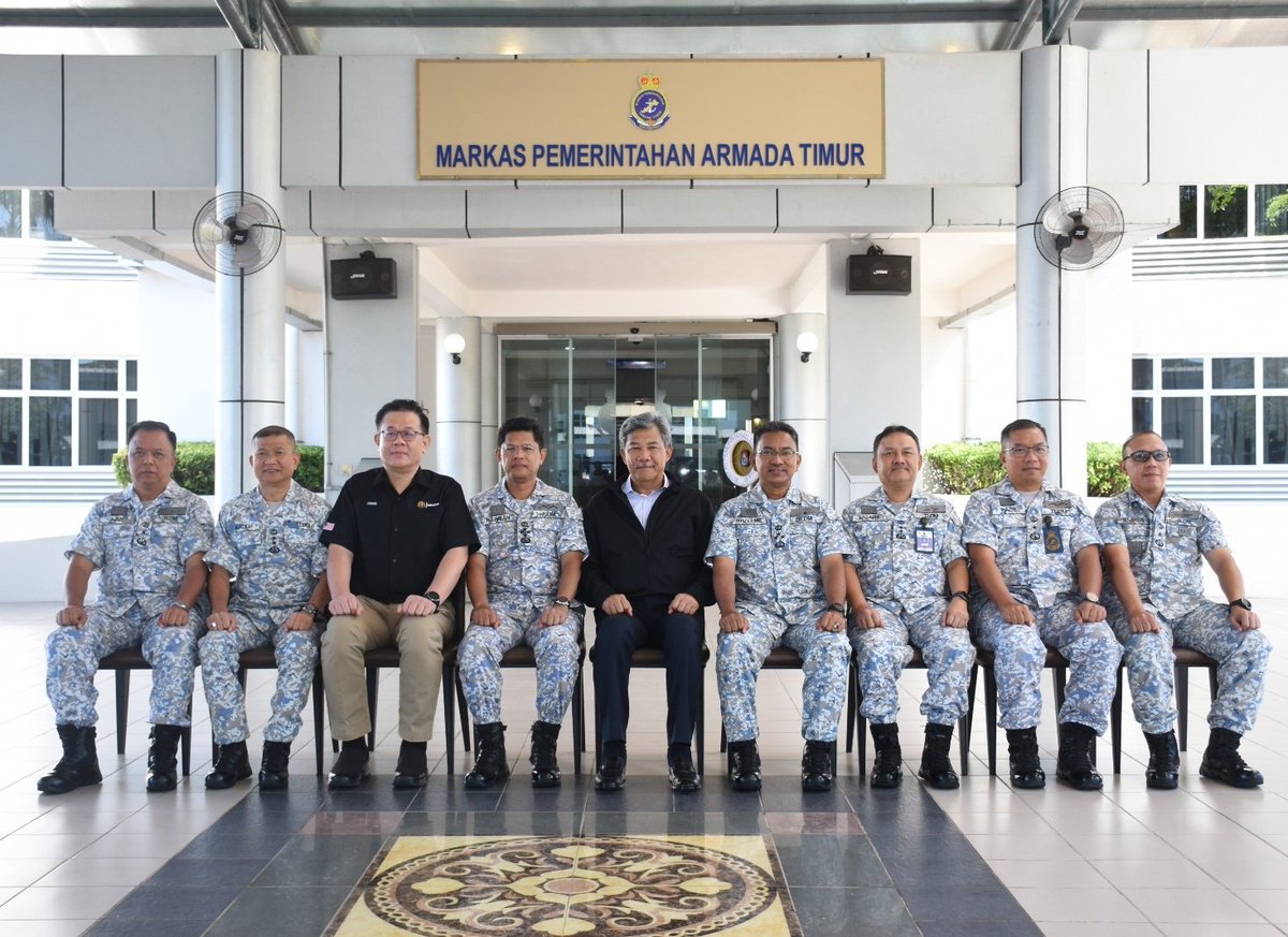 Selamat Datang. 

Pangkalan TLDM Kota Kinabalu dikunjungi Menteri Pertahanan, YB Dato' Seri Utama Hj <a href="/tokmatn9/">Mohamad Haji Hasan</a>. Dalam lawatan ulung ke sini, beliau telah melawat ke kapal TLDM, serta mendengarkan taklimat pengoperasian TLDM termasuk Kapal Selam di Sabah &amp; Sarawak.

#NavyNews