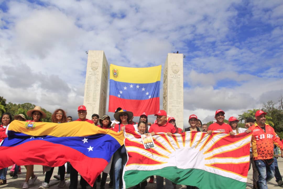 Saludos desde el estado Lara mi Capitán <a href="/dcabellor/">Diosdado Cabello R</a>. Hoy más que nunca junto a nuestro glorioso <a href="/PartidoPSUV/">PSUV</a> <a href="/psuvlara2023/">Psuvlaraoficial</a> somos  #ChavezJuventudYVictoria. 
Los apátridas ¡NO VOLVERÁN!
