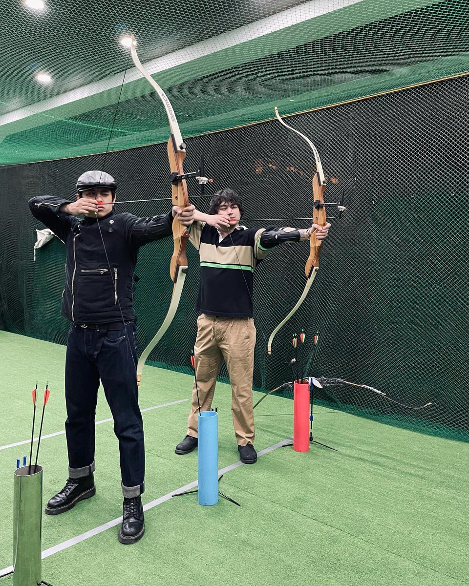 Kelvin Miranda with Vance Larena in an archery session last week. 🏹

#iamkelvinmiranda #KelvinMiranda