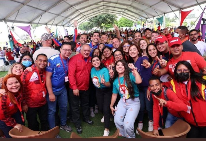 @dcabellor #ChavezJuventudYVictoria 
#FebreroRebeldeConChávez