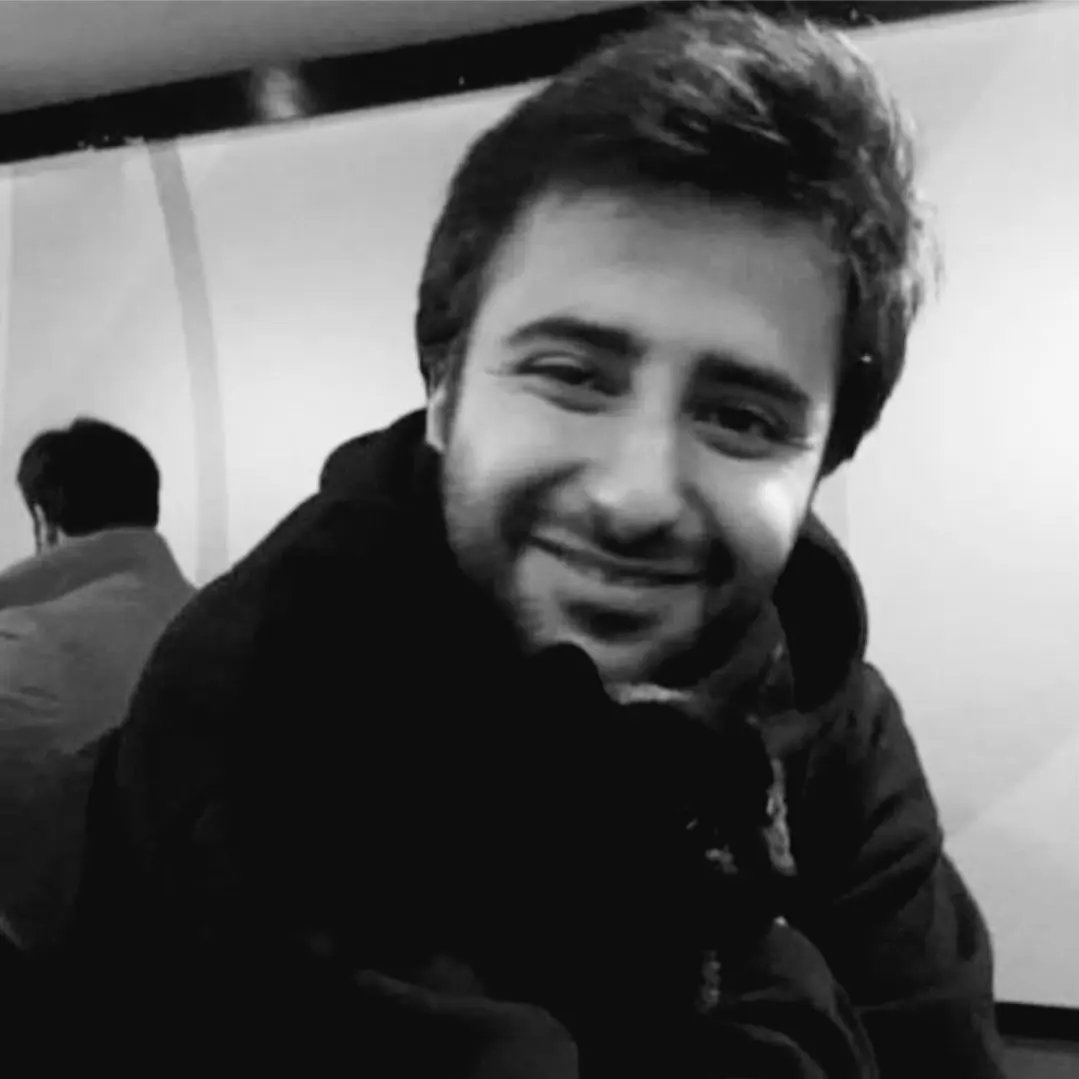 iyteedutr's tweet photo. Başımız sağ olsun. Meydana gelen depremde öğrencimiz Muhammed Fırat Pehlivan'ın hayatını kaybettiğini büyük bir üzüntüyle öğrendik. Allah'tan rahmet, ailesine ve sevenlerine baş sağlığı ve sabırlar diliyoruz. https://t.co/YXUYNMyPc1