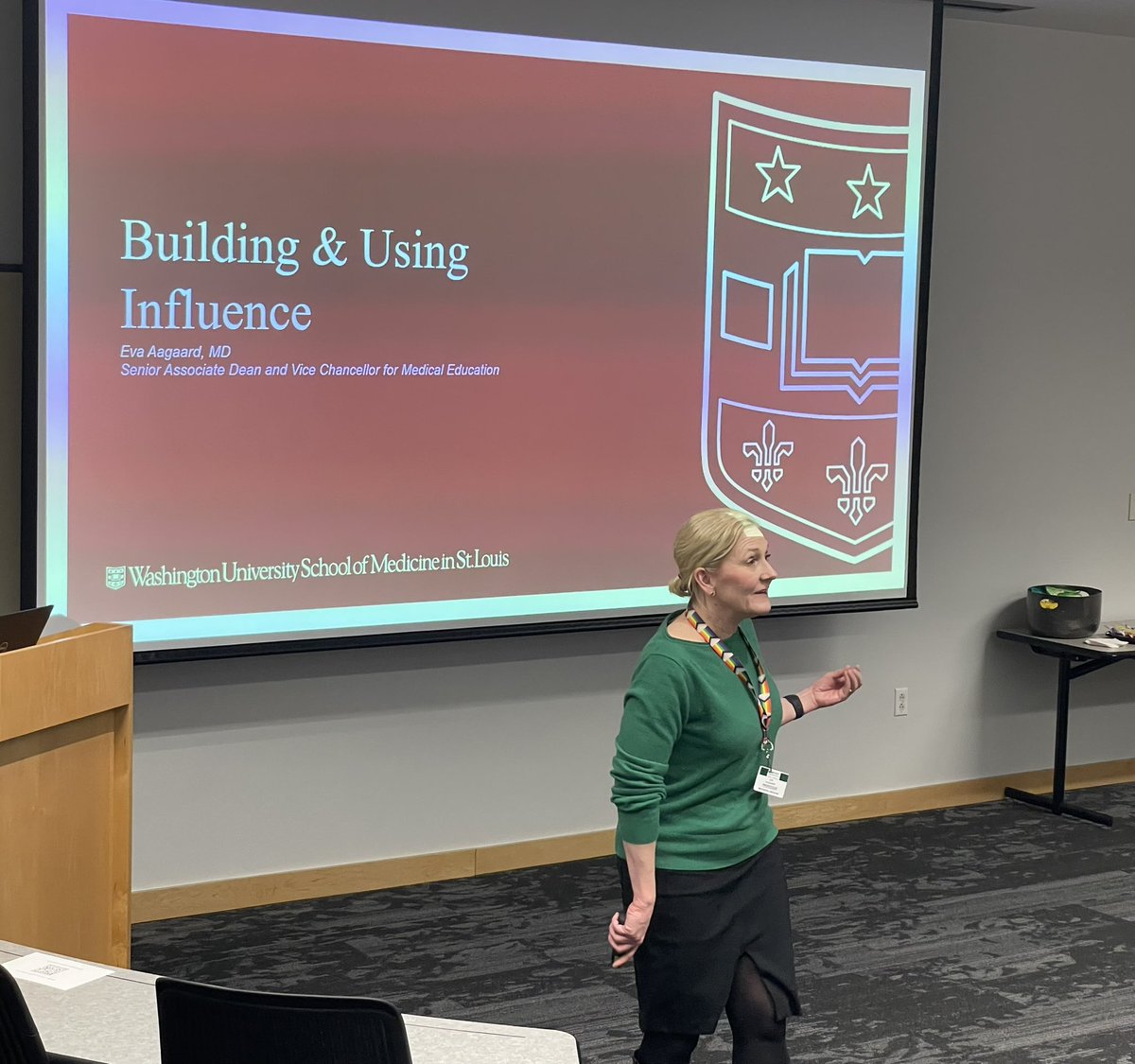 abbyWUim's tweet photo. 🩺🥼📚LEGIT our best @WUSTLmed @WashUAcadEd #PDbootcamp to date on leadership! @AagaardEva inspired us w pearls to build #Influence, @WUDeptMedicine chair @VickyFraser12 discussed #ChangeManagement & @HumphreysLab shared wisdom on #negotiation skills for #PDs.
Thread Tips below: https://t.co/42PBsMWut9