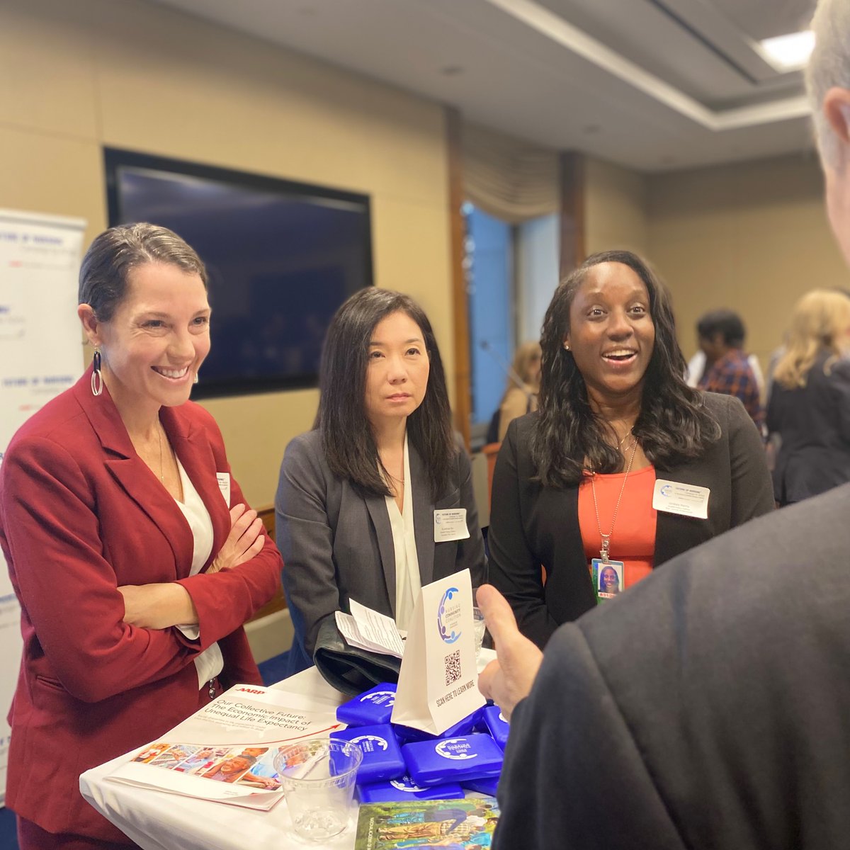 ADarcyMahoney's tweet photo. Wonderful evening welcoming the 118 congress with the Nursing Community coalition! Looking forward to working together to build a healthier America. @gwNURSING @RWJF @Campaign4Action @LaurenUnderwood https://t.co/AC0KI6z3Vx