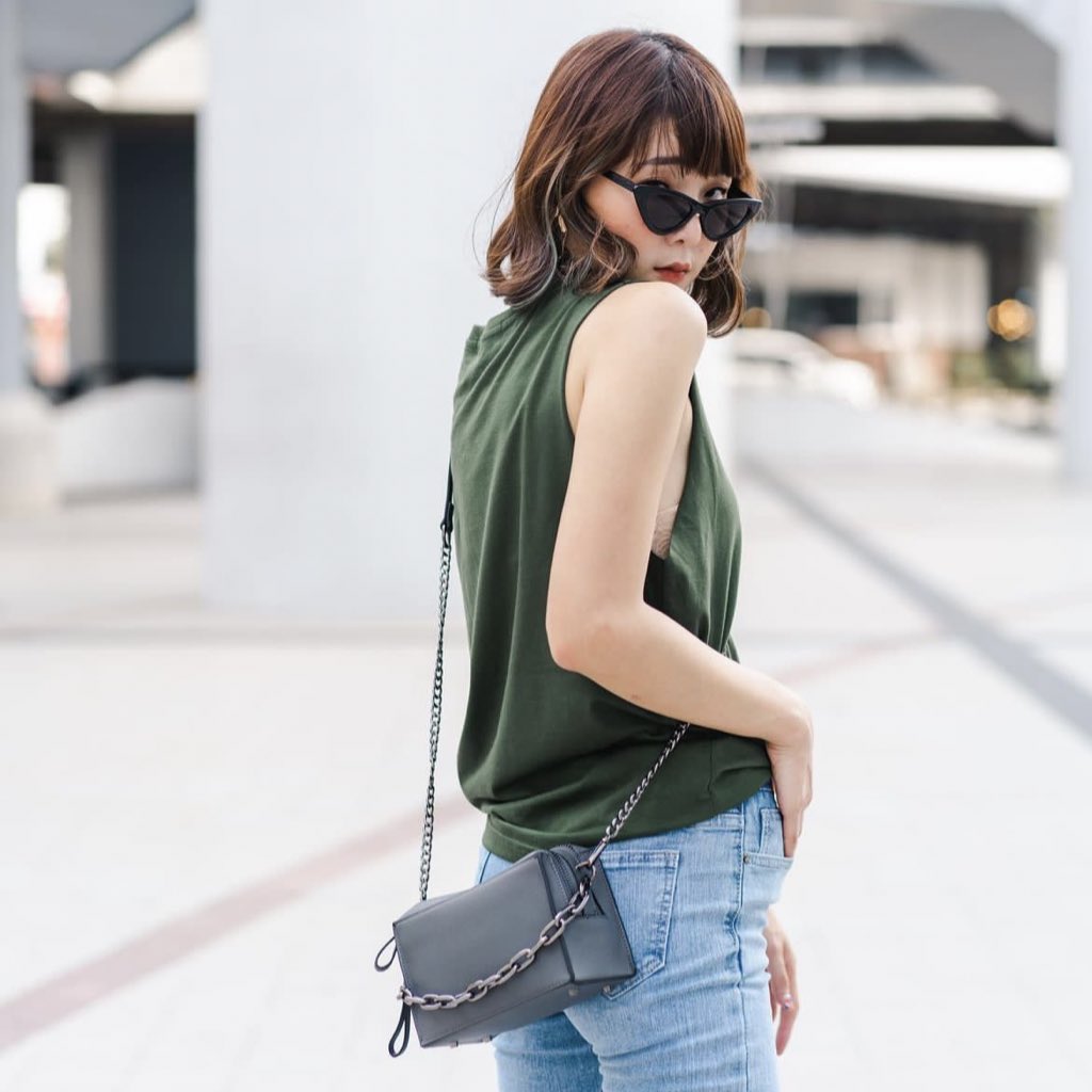 luvyousomatcha's tweet photo. ส่งต่อกระเป๋า bester double zip bagสีเทา ของ besterbrand 120รวมส่ง (from890) ไม่ค่อยได้ใช้ มีตำหนิทักมาดูก่อนได้  #besterbag #besterbrand #madampeonybag #madampeony #ส่งต่อกระเป๋า #ส่งต่อกระเป๋าสะพายข้าง #ส่งต่อเสื้อผ้า #ส่งต่อกระเป๋ามือสอง https://t.co/7GhHvuZdH7