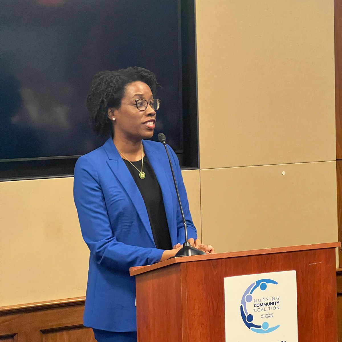 ADarcyMahoney's tweet photo. Wonderful evening welcoming the 118 congress with the Nursing Community coalition! Looking forward to working together to build a healthier America. @gwNURSING @RWJF @Campaign4Action @LaurenUnderwood https://t.co/AC0KI6z3Vx