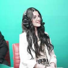 La ganadora a Streamer de VALORANT del año 2022 es:

🥇 @adcsuga 
🥈 <a href="/keznitdeuS/">keznitzim</a> 
🥉 <a href="/tacolillalzh/">Tacolilla</a>