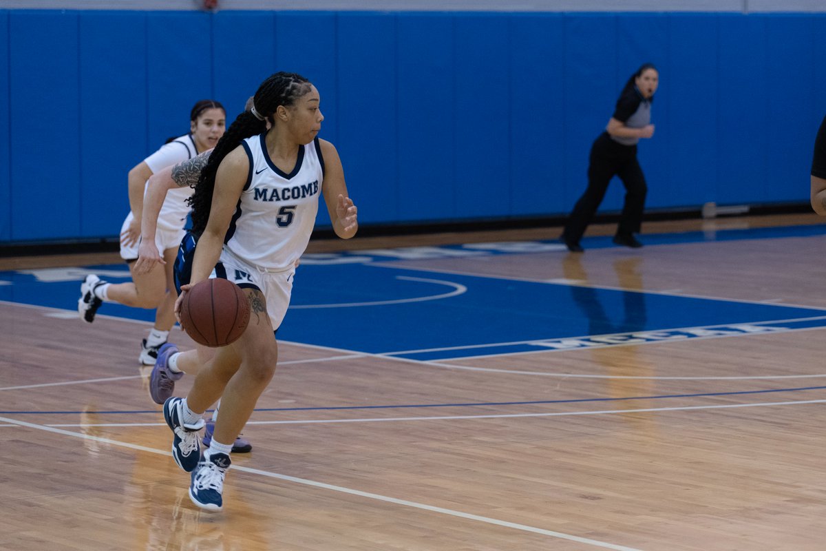 Macomb Athletics tweet media