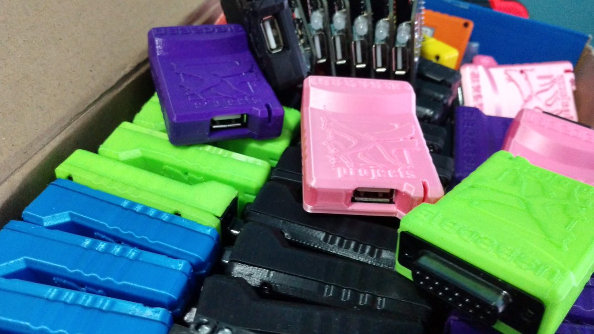 Raph_friend's tweet photo. #USB2DB15 for JAMMA/NG new batch has been opened! 
Pre-orders can be put on https://t.co/vtMYsC7HrH
Main features: 
- Support for new Gen PS5/Xbox Series
- 1ms polling
- Open Source firmware! You are free to add your controller!
- 10 customizable and storable controller profiles https://t.co/hORNyEgWWP