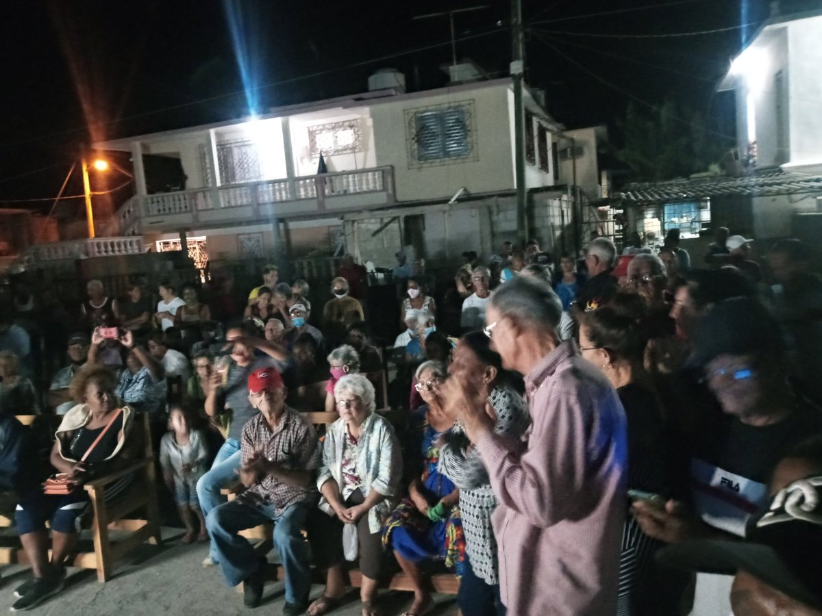 LorenzoOsbel's tweet photo. Amplia participación de la población para el intercambio con candidatos a Diputados en la #IslaDeLaJuventud #Cuba #MejorEsPosible @PartidoPCC @DrRobertoMOjeda https://t.co/Za8CXN5V4u
