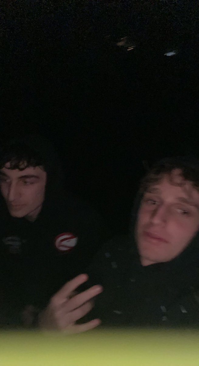 vanilla_killas's tweet photo. After long night of hunting Gavin is back with 2 kills thanks to Douglas. Killas up 4v3 @shsnerf23 @shsgelato https://t.co/WAzGEJP5m9