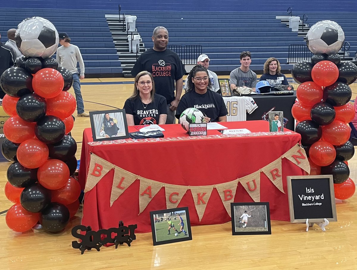 Isis Vineyard tweet media