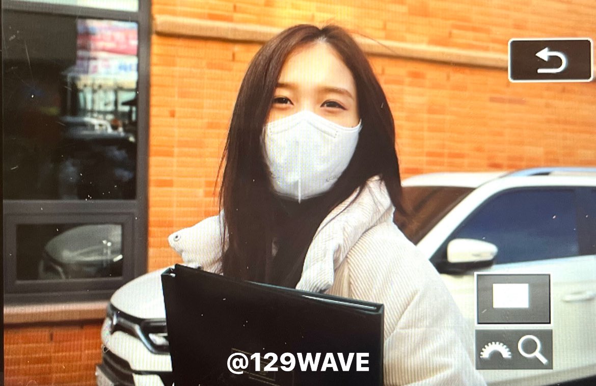 129WAVE's tweet photo. 230209 재이가 졸업이라니🐶

#스테이씨 #STAYC #재이 https://t.co/p4gfMyXenE