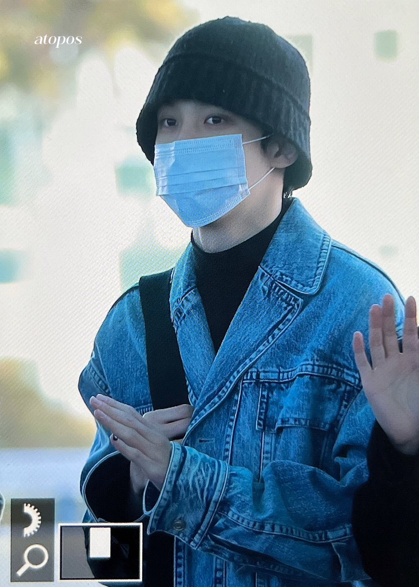 Have a safe flight yunho 💗