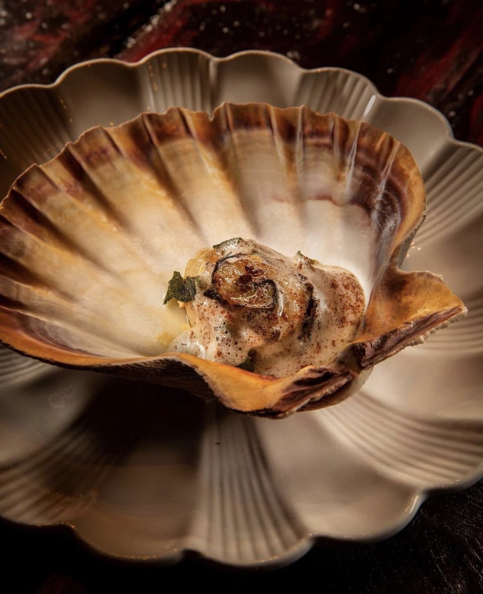 20,000 leagues under the sea dining 🐙🌊 Come join us by reserving your spot on lostspirits.net 🍽 

#lasvegasrestaurants #lostspiritsdistillery #lasvegas #lasvegastours