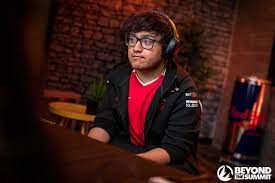 El Jugador de Fighting Games del año 2022 es:

🥇 <a href="/Mkleosb/">LG | CS3 MkLeo</a> 
🥈 <a href="/Scorpionprocs/">RBT | T7G | Scorpionprocs</a> 
🥉 <a href="/Sparg0ssb/">FaZe Sparg0</a>