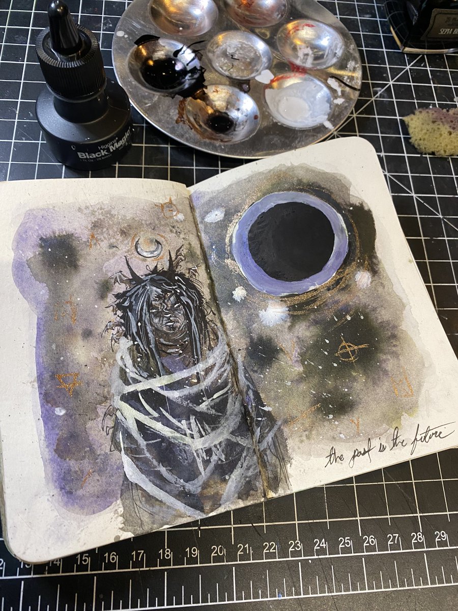 💀Holly 🖤 tweet media