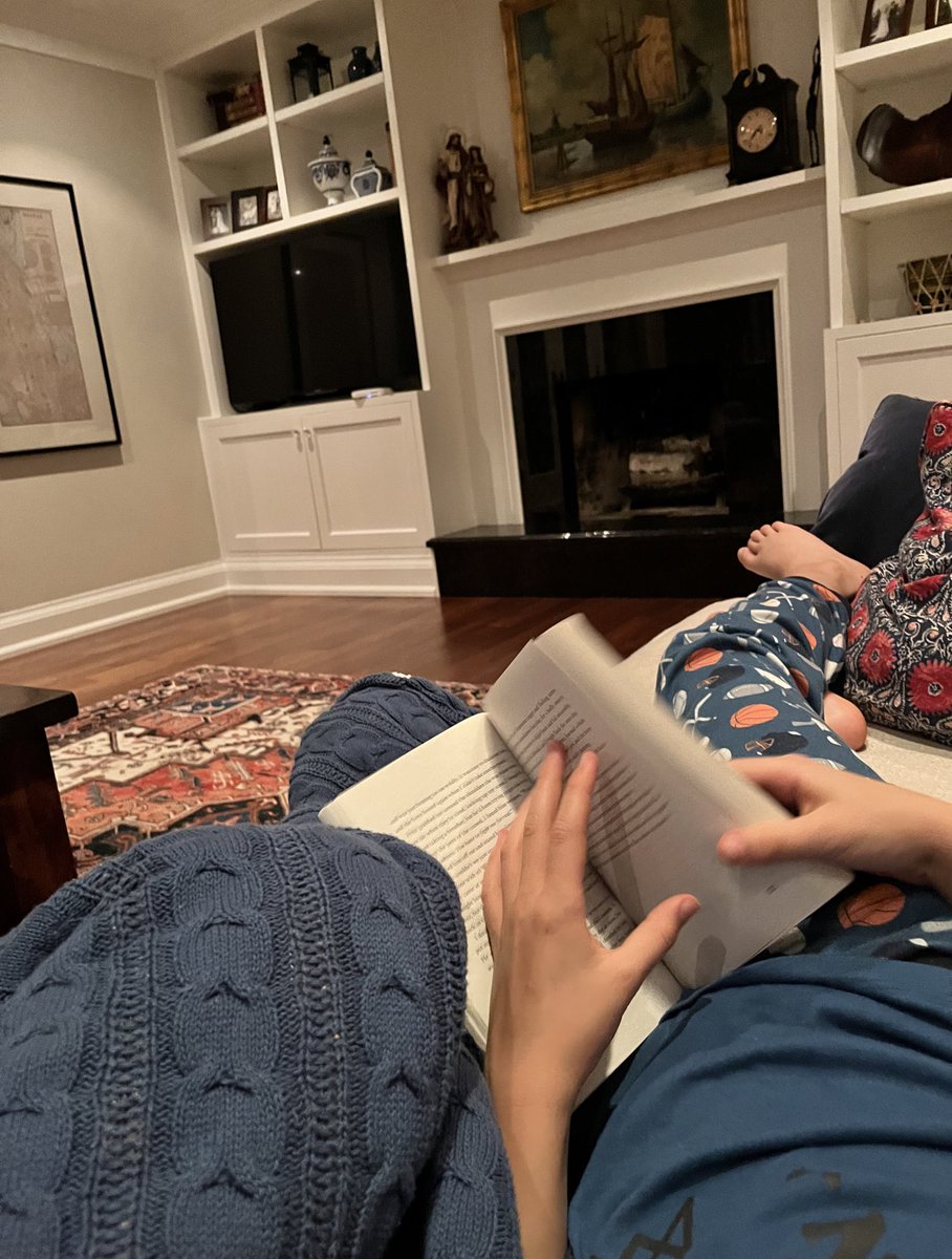 hvanspall's tweet photo. It’s the little moments 
that make life big
and shape the legacy
we leave behind

(How long until 
he will no longer want 
to read in my arms 
before bedtime?)

#AnotherDayDone #CuddlesAndBooks #MyLittleGuy #LuckyMama #WIC https://t.co/NDeYKwh7B8