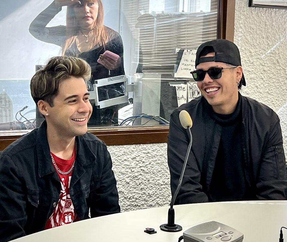 millenoficial's tweet photo. ¡¡Seguimos en promoción en medios de comunicación!!🤙🏻 
Gracias @swipeupradio 😎

Recuerden que los boletos ya están a la venta para el concierto del 15 de abril. 

Ahí nos vemos ⚡️⚡️⚡️ https://t.co/uhB4qHF2by