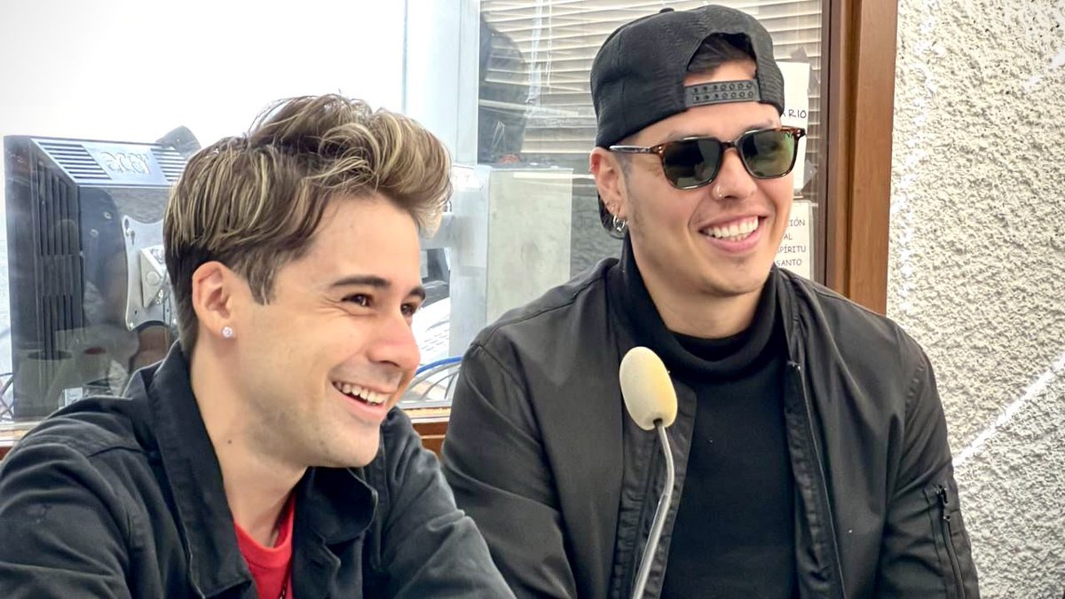 millenoficial's tweet photo. ¡¡Seguimos en promoción en medios de comunicación!!🤙🏻 
Gracias @swipeupradio 😎

Recuerden que los boletos ya están a la venta para el concierto del 15 de abril. 

Ahí nos vemos ⚡️⚡️⚡️ https://t.co/uhB4qHF2by