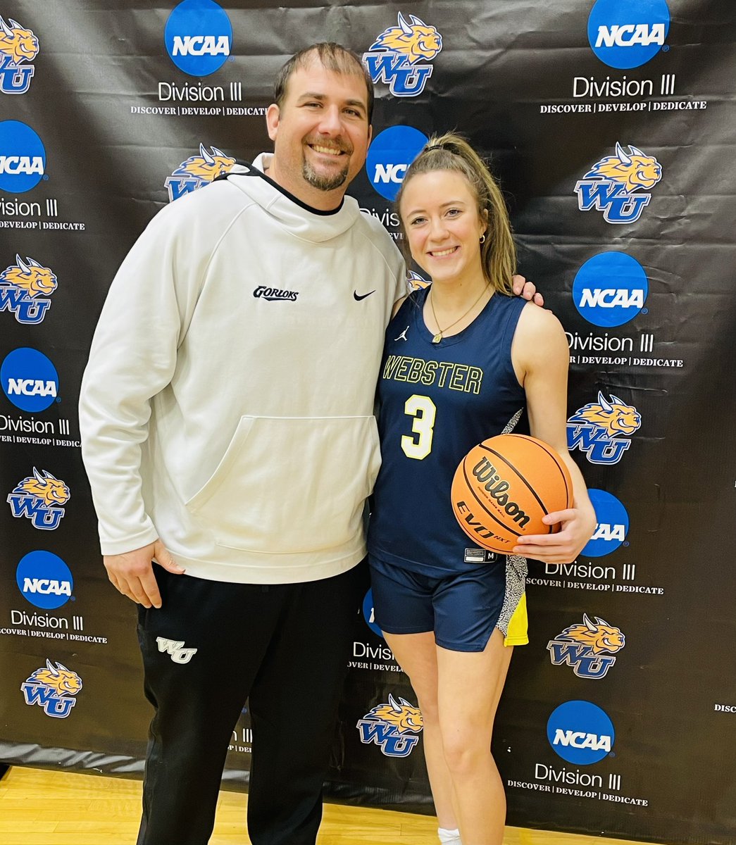 McKenzie Kaye tweet media