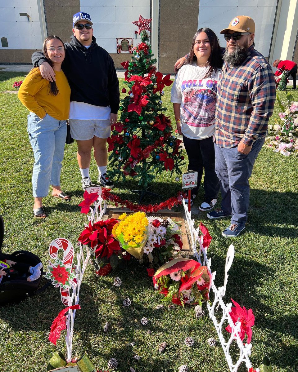 kingmao55's tweet photo. Lots of folks playing God on Twitter. How about worry about your house, & Iโll worry about mine. So thankful for my family. They keep me grounded and out of trouble! ๐ To be completely honest, doubt Iโd be around without them! #RideForMine #TeamMao ๐ผ๐ธ ๐บ๐ธ https://t.co/r24TRlKxTo