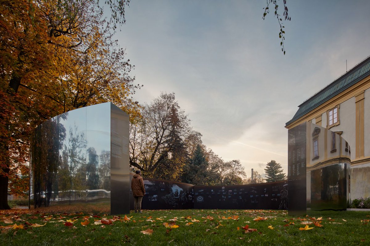 AmazingArchi's tweet photo. Mirrors of Zlín, Czech Republic by Loom on the Moon
Read more: https://t.co/XWHlvglQOi
Photography: BoysPlayNice

#architecture #house #fashion #decor #diy #homedecor #amazingarchitecture #interiordesign #contemporaryhome #modern #residence #designer https://t.co/PEtwBntbYj