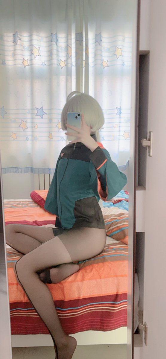 不穿裤子很少见吗，你们水星人还真是古板啊 #可爱的男孩子 #男の娘 https://t.co/n6izHU4jTo