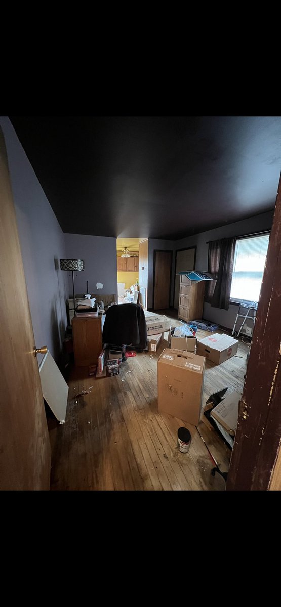 TjharrisRE's tweet photo. 3 week turn over, here’s some pics

This ones a free house, here’s how ⬇️⬇️⬇️ 
Purchase price $115,000
Remodel $25,000
All in for $140,000 cash

Appraised for $217,000
65% LTV refi pulled at $141,000
$0 cash in, rents projected $1395 should net $150 a month
#brrrrstrategy https://t.co/9L8UjyodOo