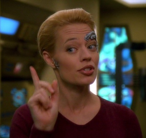 kalmbach's tweet photo. Seven of Nine is such a wonderfully complex character, but I can only imagine how much fun @JeriLRyan had emulating @RobertPicardo in Voyager S7:E7 Body and Soul.

Just watched it. What a great episode! https://t.co/CeZC0IR4Kj