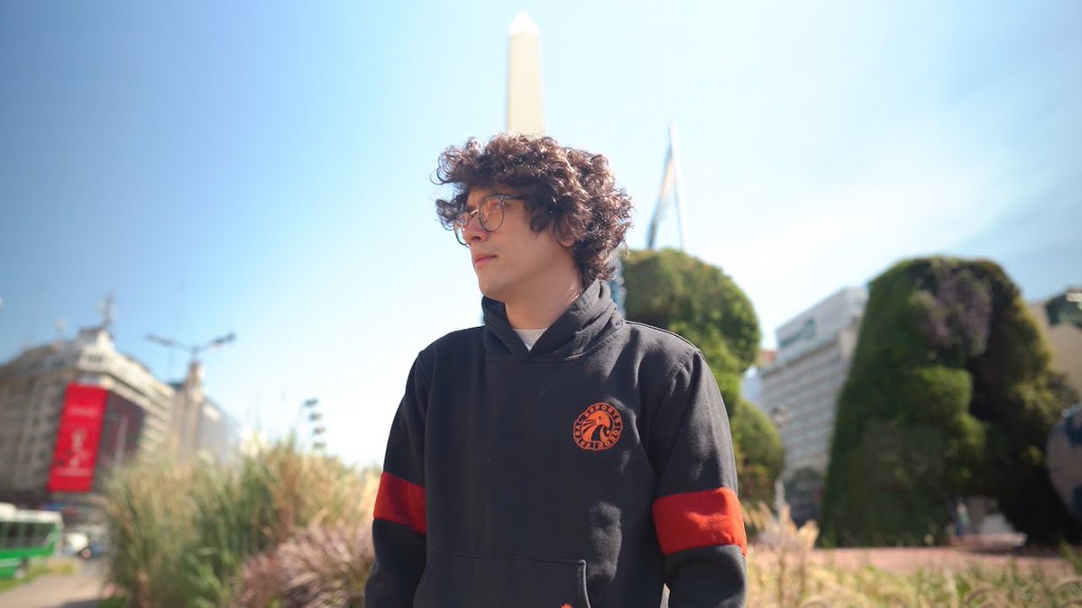 El ganador a Jugador de League of Legends del año 2022 es:

🥇 <a href="/Josedeodo/">Josedeodo</a> 
🥈 <a href="/seiyalol/">se1ya</a> 
🥉 <a href="/GrellLol/">Grell</a>