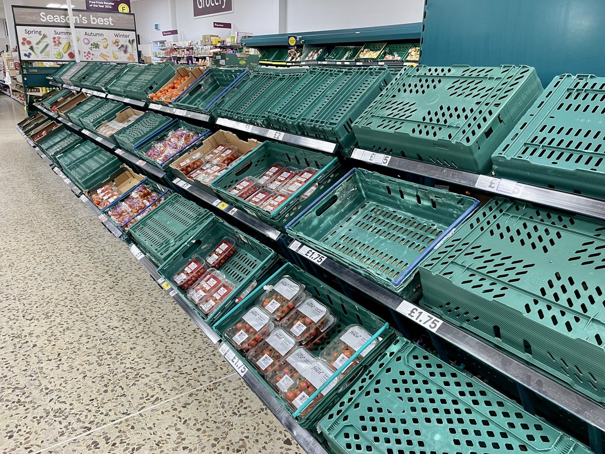 RandomKentGuy's tweet photo. Tesco this morning
It still blows my mind that we’ve just accepted this is how things are from now on https://t.co/BRDFIvFBKR
