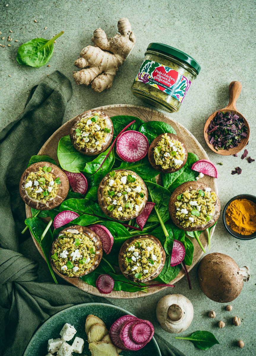 nozimages's tweet photo. Version Green ou Bois ? 
La recette Champignons farcis aux "Embruns d’amour" de la belle iloise dans 2 versions de #StylismeCulinaire. Laquelle préférez-vous ? 😊
#nozimages #champignons #bretagne #champignonsfarcis #photoculinaire #foodstyling #foodporn #foodphotography https://t.co/cy9WFKXxzn