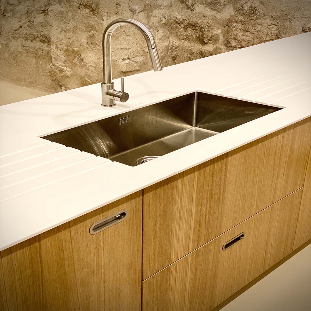 designerati (@designeratiuk) on Twitter photo Drawing on his skill as a professional woodworker, Nicolas Yazigi has created a stylish and practical kitchen in the south of France, using a combination of oak, natural stone and <a href="/HIMACSUK/">James Latham HI-MACS</a>
Visit designerati to read moreš
lnkd.in/gcJJdJA4 Drawing on his skill as a professional woodworker, Nicolas Yazigi has created a stylish and practical kitchen in the south of France, using a combination of oak, natural stone and <a href="/HIMACSUK/">James Latham HI-MACS</a>
Visit designerati to read moreš
lnkd.in/gcJJdJA4
